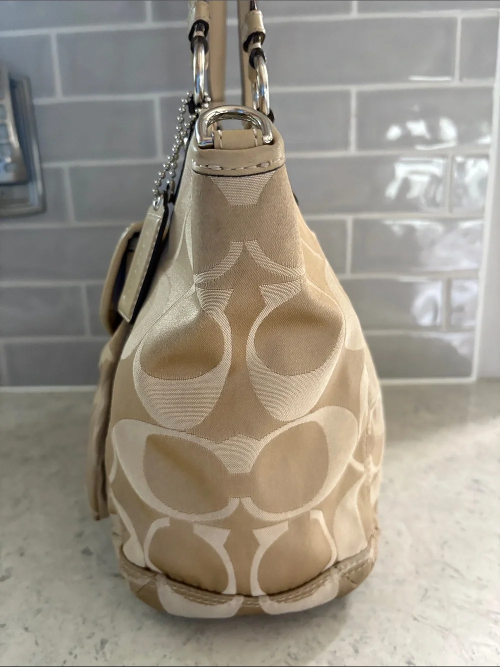 Coach signature leah